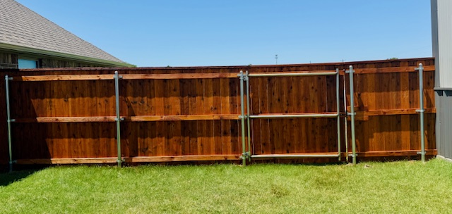 When Is It Time to Replace Your Old Fence Gate? Signs Oklahoma City Homeowners Should Watch For
