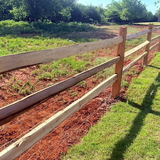 Edmond-OK-Cap-Trim-Western-Red-Cedar-Fence-with-Split-Rail-Agricultural-Wire-and-Custom-Iron-Gate 3