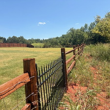 Edmond-OK-Stain-and-Seal-on-Large-Cap-Trim-Cedar-Fence 2