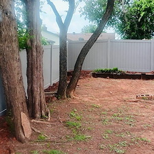 Oklahoma-City-OK-Sleek-Grey-Custom-Vinyl-Fence 0